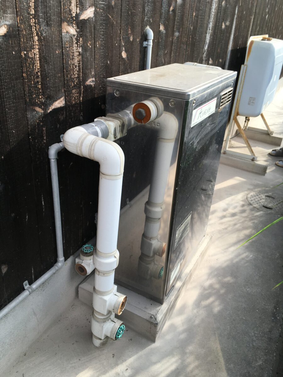 工事前 コロナ 石油給湯器