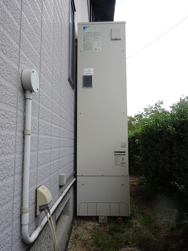 宮崎県宮崎市・N様邸　水漏れトラブル　新しいエコキュートへ交換 (2)