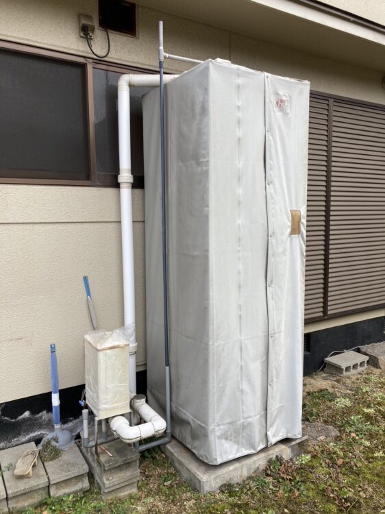 神奈川県横浜市・O様邸　電気温水器からエコキュートへ交換 (2)