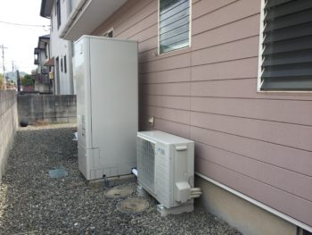 岡山県浅口郡里庄町・S様　電気温水器からエコキュートへ交換 (1)