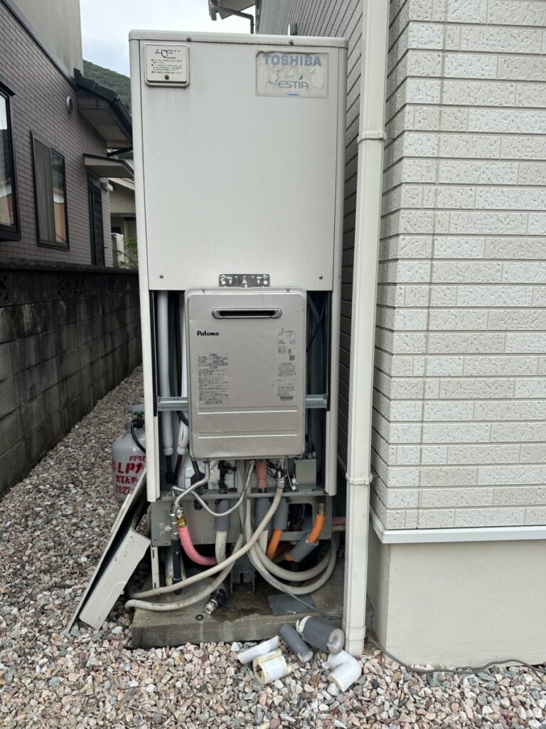 岡山県井原市　古いエコキュートを新しくお取り替え(2)仮設給湯器