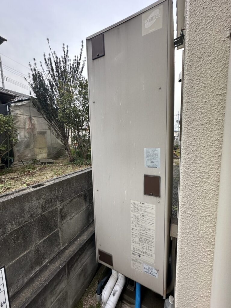 長野県岡谷市・M様｜エラーの出る電気温水器をエコキュートへお取り替え　施工前